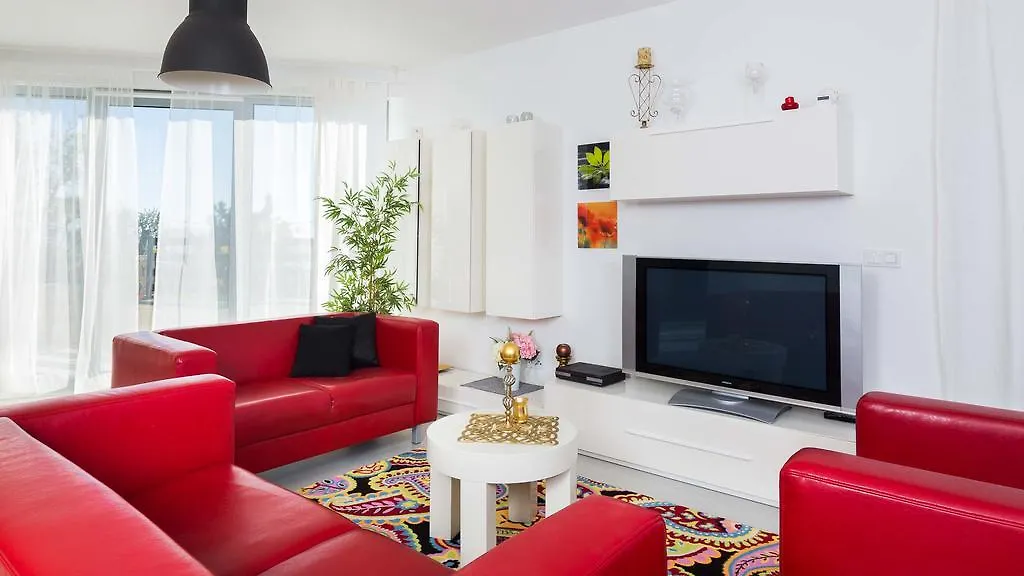 Villa Kalmar - Heated Pool And Spectacular Sea View