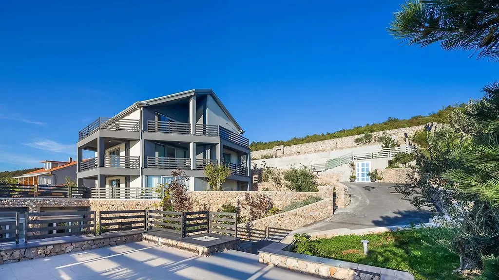 Villa Kalmar - Heated Pool And Spectacular Sea View