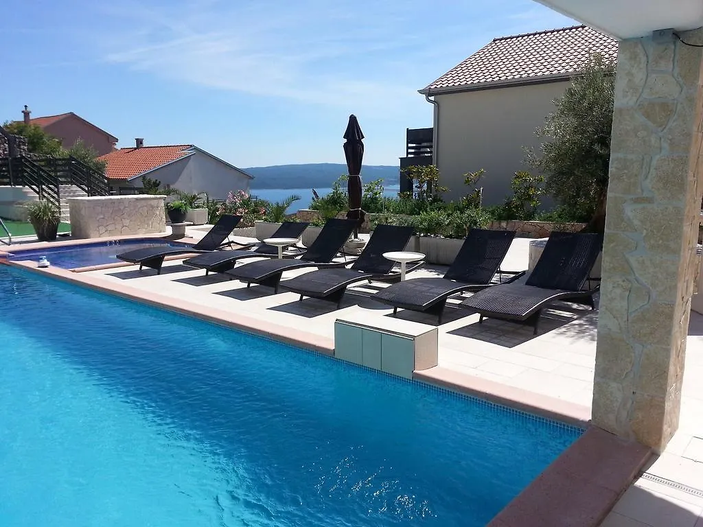 Villa Kalmar - Heated Pool And Spectacular Sea View